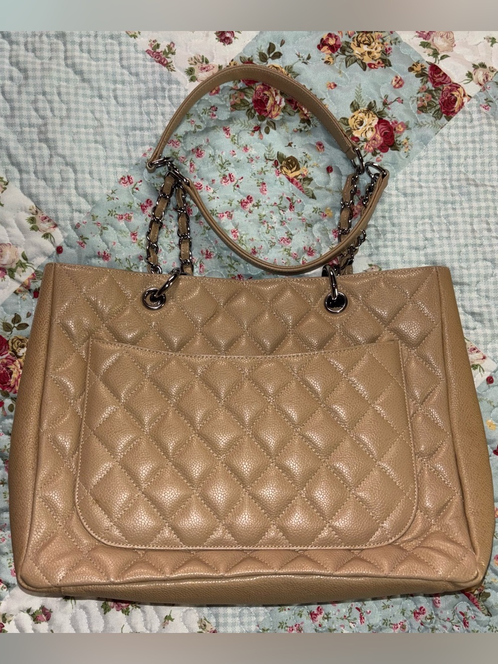 Chic Vintage PLK Caviar Leather Quilted GST Handbag